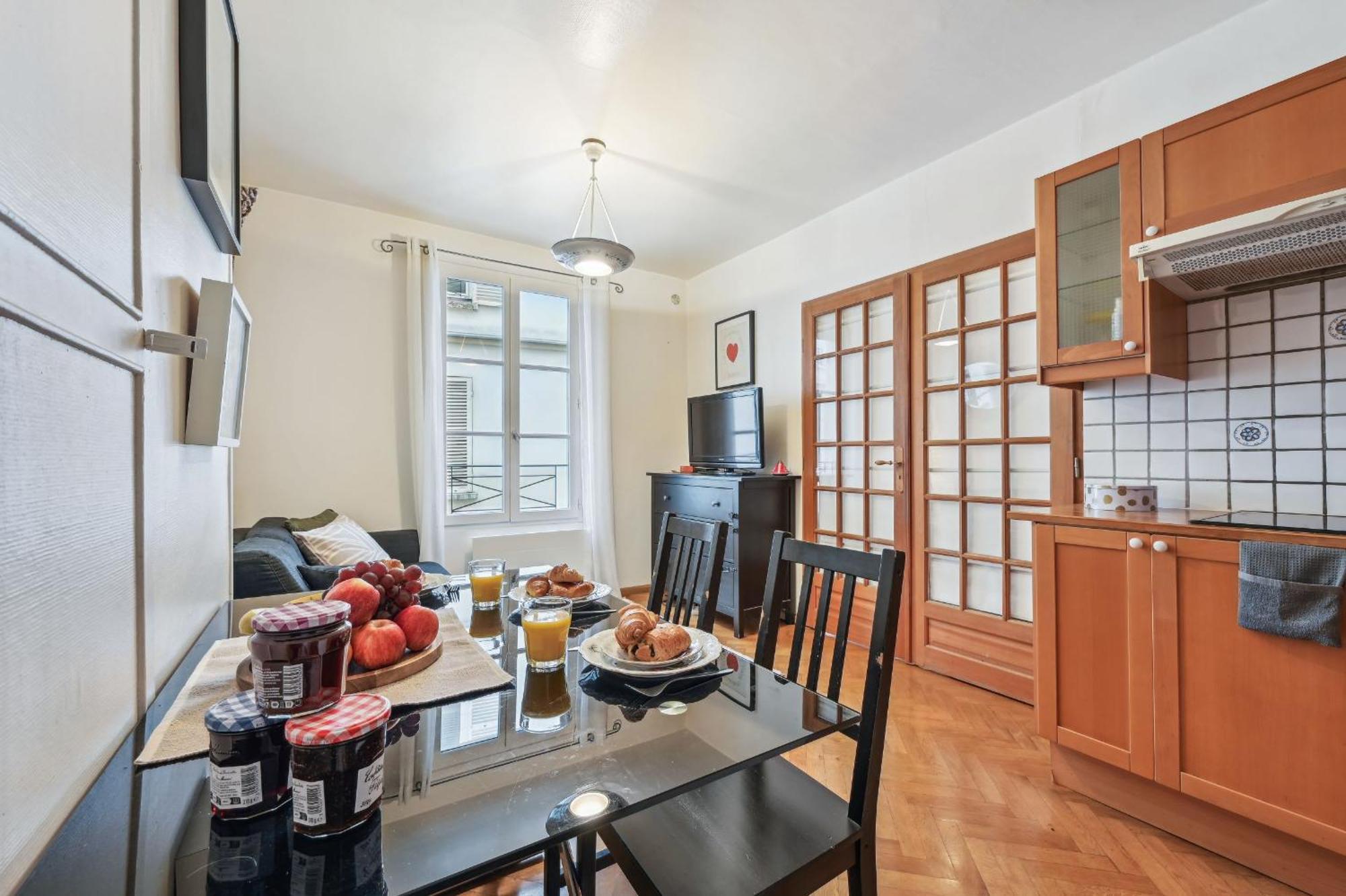 Eiffel Tower & Des Invalides - 1br - Cityapartmentstay Appartamento *